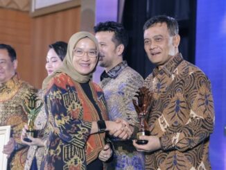 Pemprov Jateng sukses meraih penghargaan Layanan Investasi Terbaik di Anugerah Layanan Investasi (ALI) 2026. Realisasi investasi Jateng tembus Rp59,94 triliun.