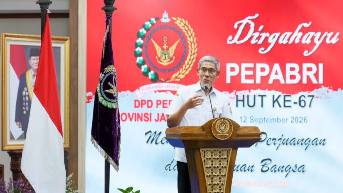 Sekda Jateng Sumarno mengajak Pepabri Jateng terlibat dalam pengentasan kemiskinan dan penanganan masalah sosial pada HUT ke-67 Pepabri di Semarang.
