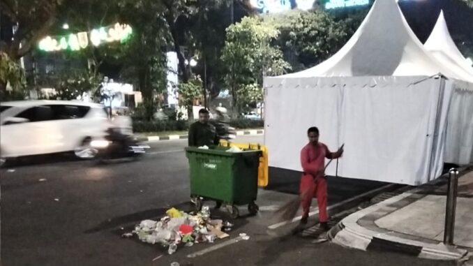 Wali Kota Semarang Agustina Wilujeng pastikan Simpang Lima bersih usai pembukaan MTQ Nasional XXXI 2026. Puluhan petugas dan armada sampah dikerahkan.
