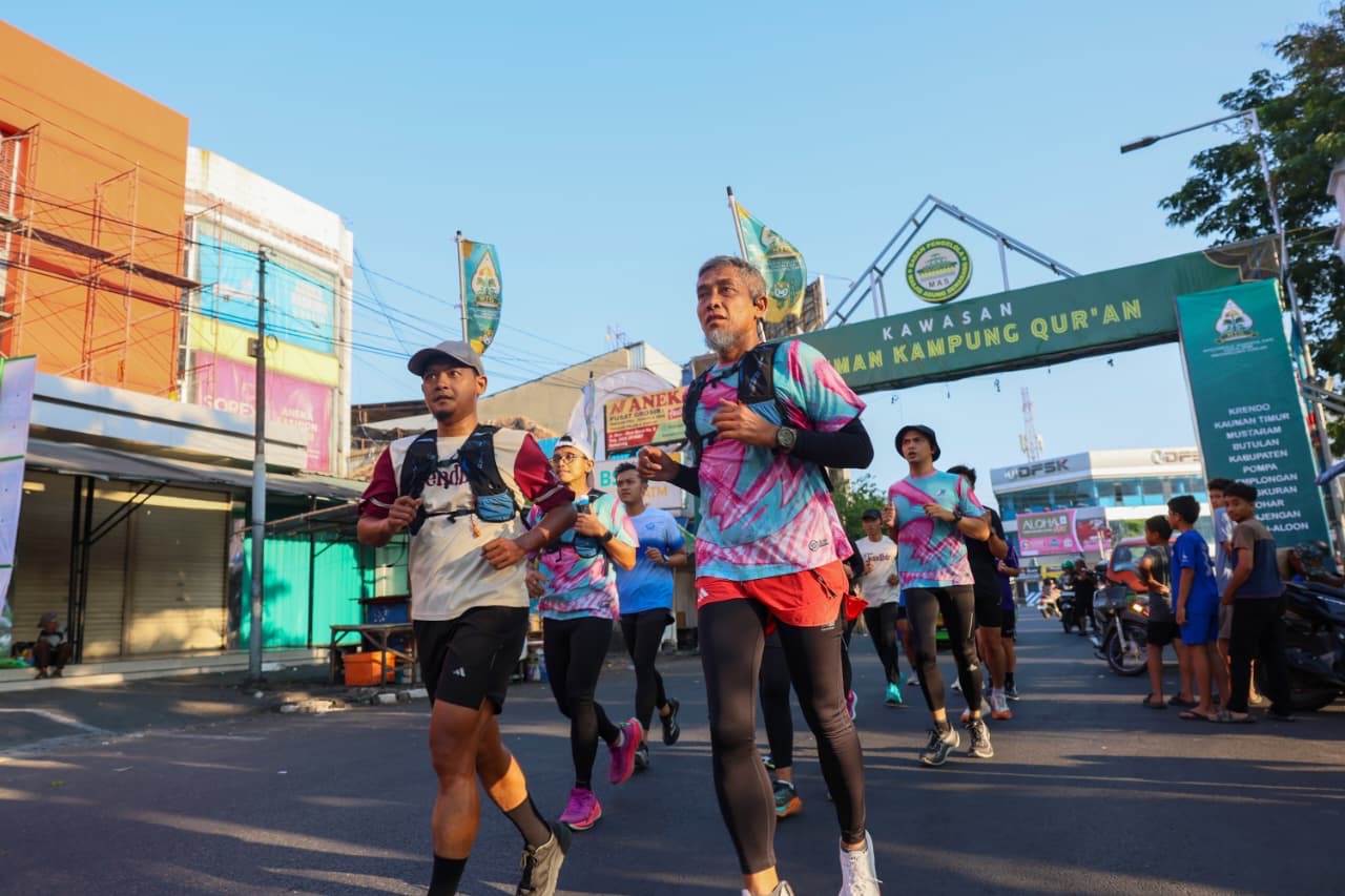 Sekda Jateng Sumarno mempromosikan MTQ Nasional XXXI 2026 dan potensi wisata Kota Semarang lewat aksi Fun Run 10K menyusuri rute ikonik.