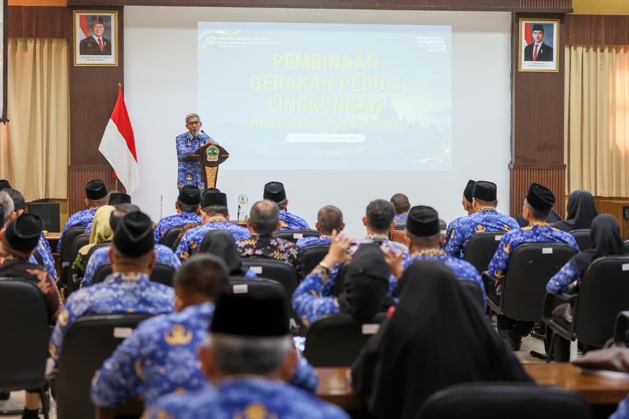 Sebanyak 242 sekolah di Jawa Tengah resmi menyandang status Sekolah Adiwiyata 2026. Langkah strategis Pemprov Jateng tujuannya untuk membentuk karakter generasi muda peduli lingkungan.
