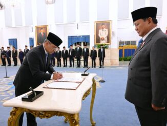 Presiden Prabowo Subianto resmi melantik Suahasil Nazara sebagai Menkeu menggantikan posisi sebelumnya.