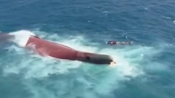 Tim SAR gabungan terus berpacu dengan waktu mencari 129 korban Kapal Virgo Transport 8 yang tenggelam di Laut Jawa.