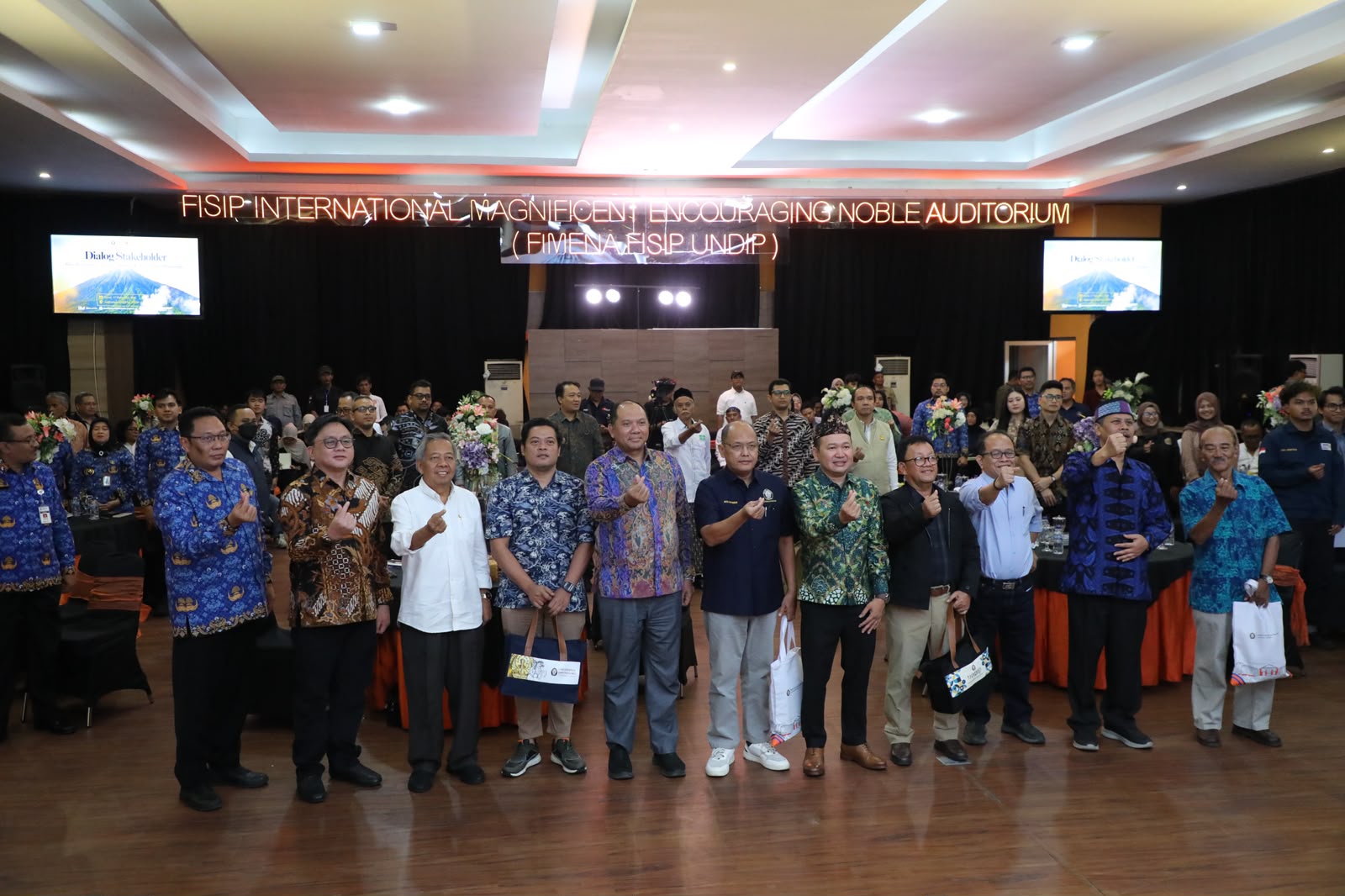Pemerintah memastikan proyek PLTP Gunung Ungaran aman dari cagar budaya seperti Candi Gedong Songo serta memperhatikan dampak lingkungan.