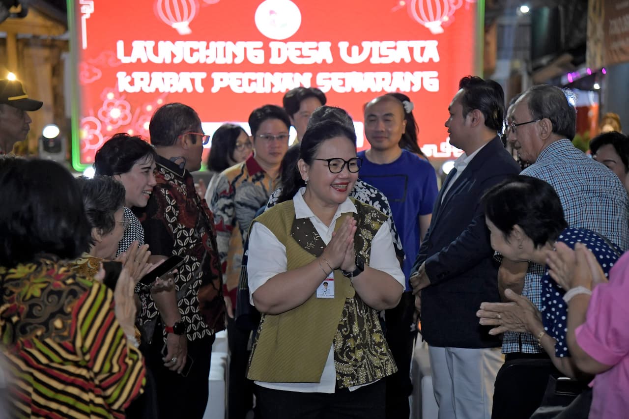 Wali Kota Semarang Agustina Wilujeng meresmikan Krabat Pecinan sebagai desa wisata ke-14. Pendekatan bottom-up digagas untuk pulihkan ekonomi warga.
