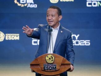 Menteri ESDM Bahlil Lahadalia memastikan cadangan BBM nasional aman di level 18–21 hari. Harga BBM subsidi dipastikan tidak naik hingga akhir 2026.
