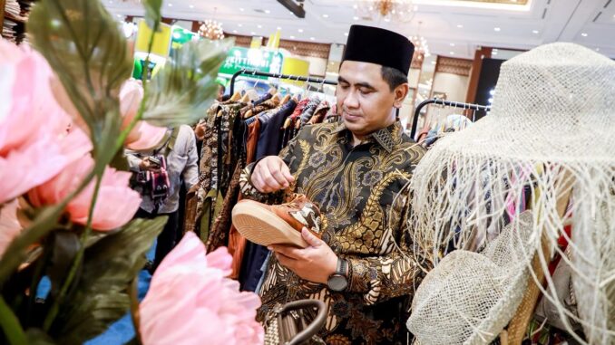 Taj Yasin menargetkan produk UMKM Jawa Tengah menembus pasar internasional lewat Inacraft 2026.