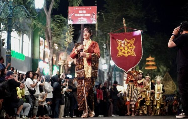 Gelaran Nuswantoro Pra WJNC 2026 resmi dibuka di Malioboro untuk menyambut HUT ke-270 Kota Yogyakarta. Gelaran Nuswantoro Pra WJNC 2026 resmi dibuka di Malioboro untuk menyambut HUT ke-270 Kota Yogyakarta.