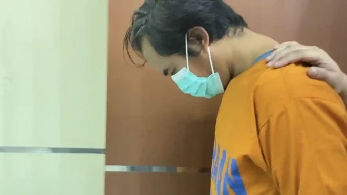 Terungkap motif pembunuhan dan mutilasi di Madiun. Tersangka tega menghabisi istri siri dan balitanya akibat konflik status pernikahan. Simak kronologinya! Terungkap motif pembunuhan dan mutilasi di Madiun. Tersangka tega menghabisi istri siri dan balitanya akibat konflik status pernikahan. Simak kronologinya!