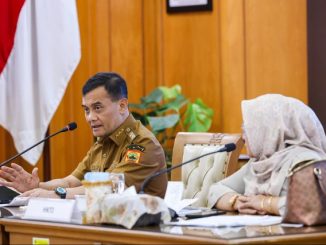 Setelah tertahan lebih dari 40 tahun, sebanyak 1.947 sertifikat tanah petani mitra PT Pagilaran di Jawa Tengah akan dikembalikan secara gratis.