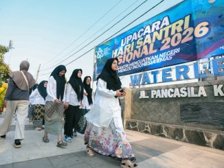 Gubernur Jateng Ahmad Luthfi mengajak 555 ribu santri terlibat aktif mengentaskan kemiskinan dan memperkuat kemandirian ekonomi pada HSN 2026.