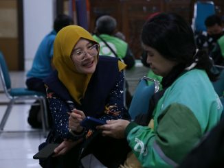 Pemprov Jateng ajak ojol cek kelayakan bansos 2027 lewat Perlinsos Digital. Proses cepat, transparan, dan bisa sanggah data secara online.