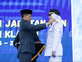 Gubernur Jateng Ahmad Luthfi melantik Mahanni Yulindha Pratiwi sebagai Wakil Bupati Klaten. Fokus utama: atasi kemiskinan dan tingkatkan soliditas.