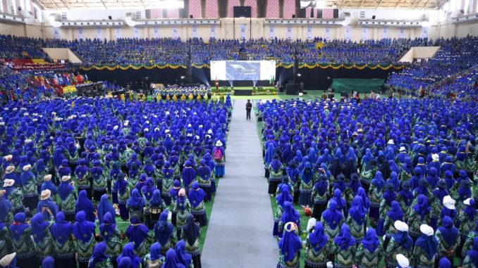 Gubernur Ahmad Luthfi dan Mendikdasmen Abdul Mu'ti tegaskan peran vital guru PAUD-TK sebagai teladan pembentukan karakter anak di Apel Akbar Jateng.