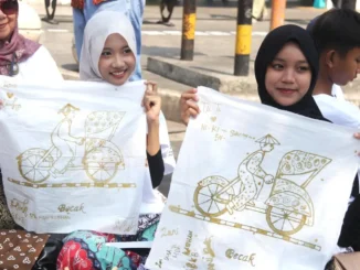 Simfoni 1001 Pembatik di Jalan Malioboro Yogyakarta.