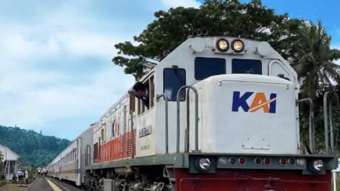 PT KAI memberlakukan tarif khusus Kereta Daop 4 Semarang mulai 12 Oktober 2026 untuk mengoptimalkan kursi kosong. Cek daftar rute, harga tiket hemat, dan syarat pembeliannya di sini! PT KAI memberlakukan tarif khusus Kereta Daop 4 Semarang mulai 12 Oktober 2026 untuk mengoptimalkan kursi kosong. Cek daftar rute, harga tiket hemat, dan syarat pembeliannya di sini!