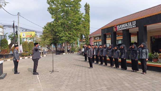 Bawaslu Boyolali terus memperkuat publikasi pengawasan dan edukasi kepemiluan melalui podcast, video Kelas Sengketa, dan konten informatif.