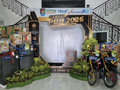 Pemkab Cilacap menggelar Gebyar Doorprize PBB-P2 2026 sebagai apresiasi kepatuhan pajak. Realisasi tembus Rp 144,4 miliar, puluhan motor dibagikan!