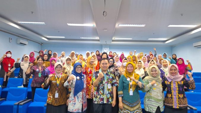 Dinkesda Demak memperkuat program kesehatan anak dan mempercepat penurunan angka kematian bayi melalui evaluasi Skrining Bayi Baru Lahir (SBBL) dan SHK. Dinkesda Demak memperkuat program kesehatan anak dan mempercepat penurunan angka kematian bayi melalui evaluasi Skrining Bayi Baru Lahir (SBBL) dan SHK.