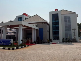 FK UNDIP meresmikan Laboratorium Kedokteran Komunitas di Mlonggo, Jepara, untuk tingkatkan IPM, pelayanan kesehatan lansia, dan skrining anak sekolah.