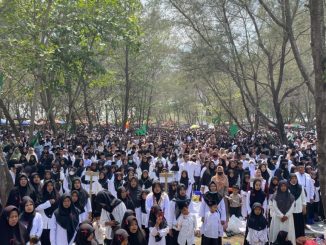 Sebanyak 20.633 santri meriahkan Pawai Budaya dan Istighosah Hari Santri 2026 di Kebumen. Kemenag dorong legalitas 100 pesantren menuju Indonesia Emas.