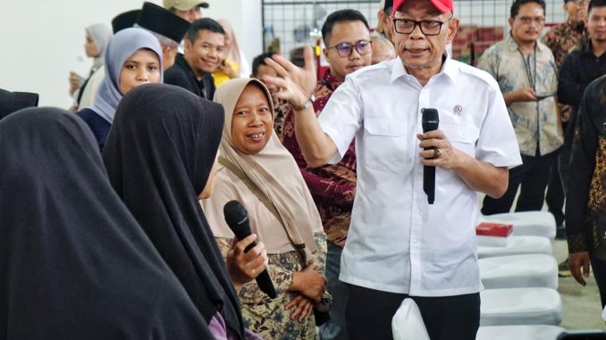 Rencana penyaluran bansos melalui Koperasi Desa Merah Putih (KDKMP) terus dimatangkan. Ketersediaan stok dan kesiapan pelayanan jadi perhatian utama.