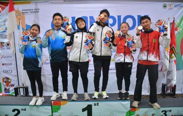 Perbakin Banyumas sukses raih medali emas pertama di Porprov Jateng 2026 lewat aksi gemilang pasangan kakak beradik di cabor menembak. Simak selengkapnya! Perbakin Banyumas sukses raih medali emas pertama di Porprov Jateng 2026 lewat aksi gemilang pasangan kakak beradik di cabor menembak. Simak selengkapnya!