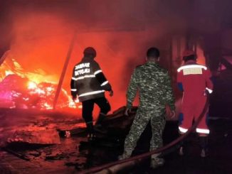 Kebakaran Pabrik triplek PT Ewaywood di Boyolali ludes terbakar akibat tangki oli mesin oven meledak. Kerugian ditaksir mencapai Rp1 miliar. Simak kronologinya di sini.