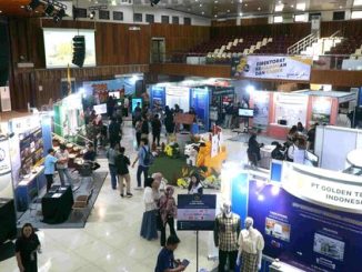 Job Fair 49 UKSW buka 393 lowongan kerja gratis dari 35+ perusahaan & sekolah. Hadir di Balairung UKSW hingga 23 Oktober 2026.