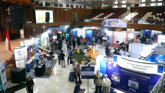 Job Fair 49 UKSW buka 393 lowongan kerja gratis dari 35+ perusahaan & sekolah. Hadir di Balairung UKSW hingga 23 Oktober 2026. Job Fair 49 UKSW buka 393 lowongan kerja gratis dari 35+ perusahaan & sekolah. Hadir di Balairung UKSW hingga 23 Oktober 2026.