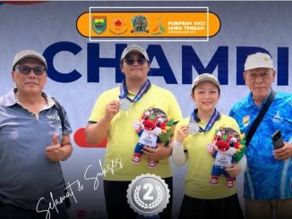 Atlet Putri Kontingen Batang Kiranayrisya Sekar L & Celline Belva S sukses meraih medali perak cabor golf foursome putri Porprov Jateng 2026 di Semarang Royale Golf Gombel.