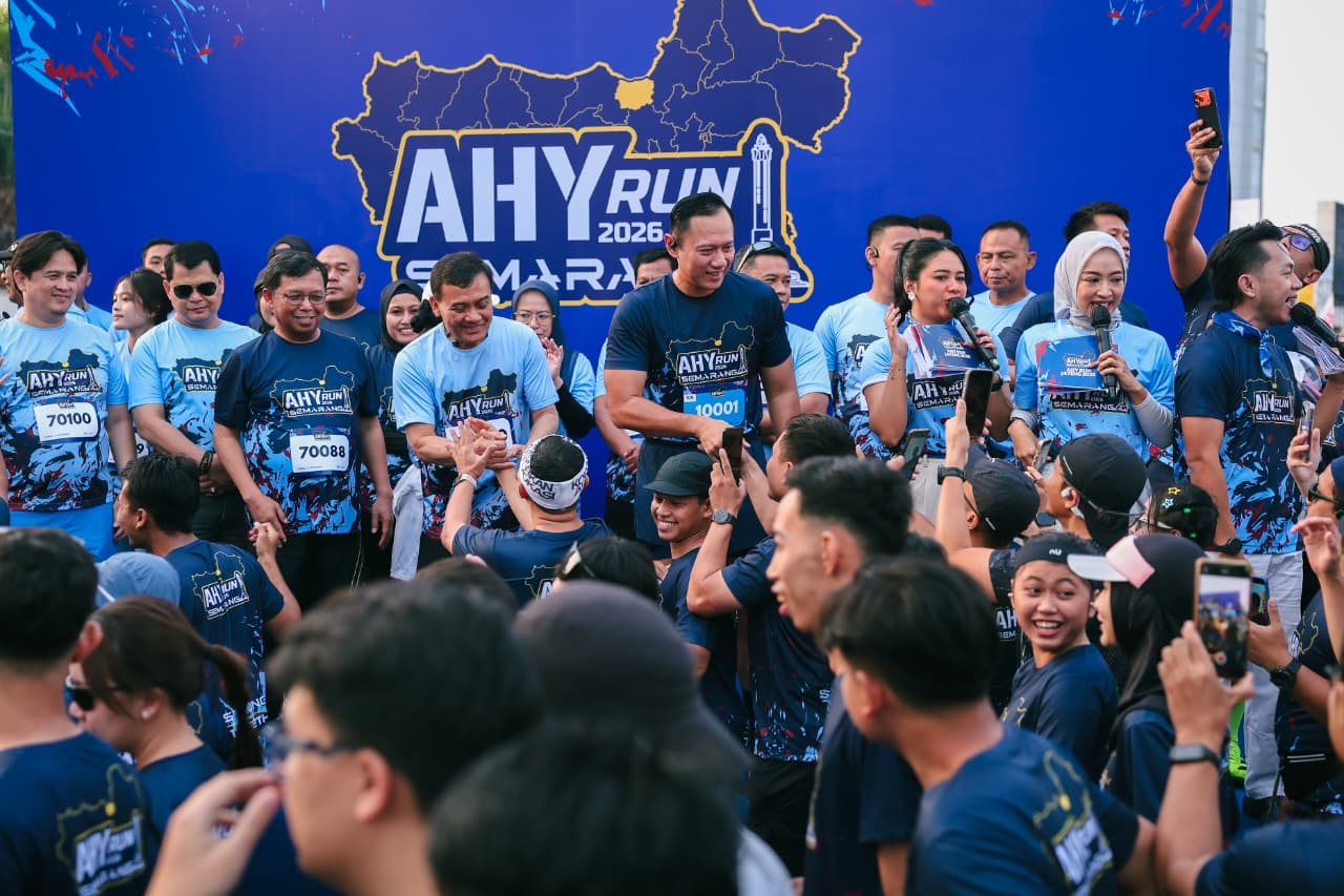 AHY Run 2026 di Semarang diikuti 5.500 pelari, termasuk Menko AHY dan Gubernur Jateng. Ajang ini sukses dongkrak sport tourism di Jawa Tengah!