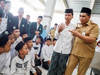 Sambut Hari Santri 2026, Wagub Taj Yasin ajak 117 ponpes di Jateng galakkan gerakan roan dan kelola sampah mandiri.