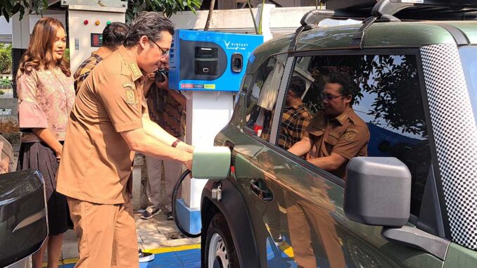 Pemkab Magelang mendorong penambahan SPKL dan battery swap untuk memperkuat ekosistem kendaraan listrik serta mendukung pariwisata daerah. Pemkab Magelang mendorong penambahan SPKL dan battery swap untuk memperkuat ekosistem kendaraan listrik serta mendukung pariwisata daerah.