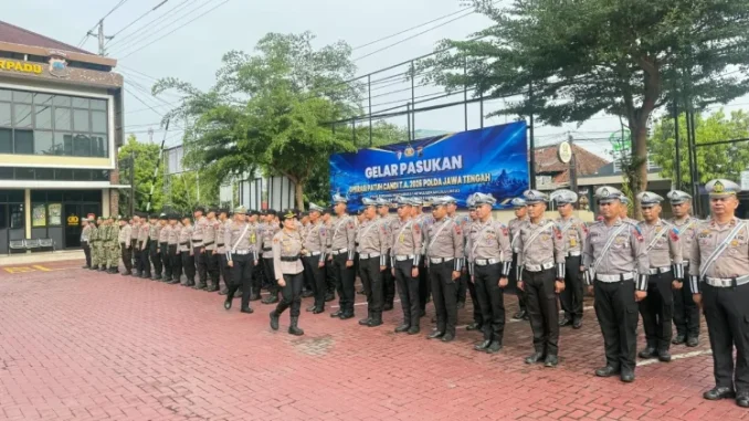Polres Banjarnegara menggelar Operasi Patuh Candi 2026 selama 14 hari. Cek 15 jenis pelanggaran lalu lintas yang disasar dan imbauan Kapolres di sini. Polres Banjarnegara menggelar Operasi Patuh Candi 2026 selama 14 hari. Cek 15 jenis pelanggaran lalu lintas yang disasar dan imbauan Kapolres di sini.