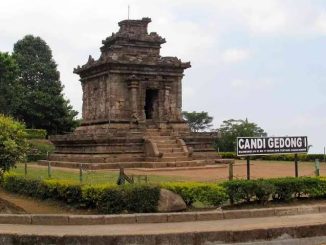 Cek daftar harga tiket Candi Gedong Songo Semarang 2026 terbaru, jam operasional, daya tarik air panas, serta panduan rute perjalanan ke lokasi.