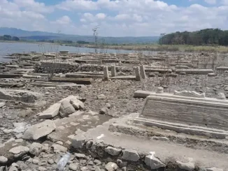 Mengulas sejarah pembangunan Waduk Gajah Mungkur Wonogiri di era Soeharto, manfaat pengendalian banjir Bengawan Solo, hingga kisah pilu peristiwa Bedhol Desa.