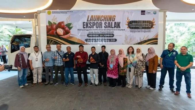 Kementerian Pertanian lepas ekspor perdana 20 ton salak Wonosobo ke Kamboja senilai Rp360 juta untuk memangkas rantai distribusi dan tingkatkan kesejahteraan petani.